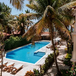 Petit Lafitte Front & **** Playa del Carmen