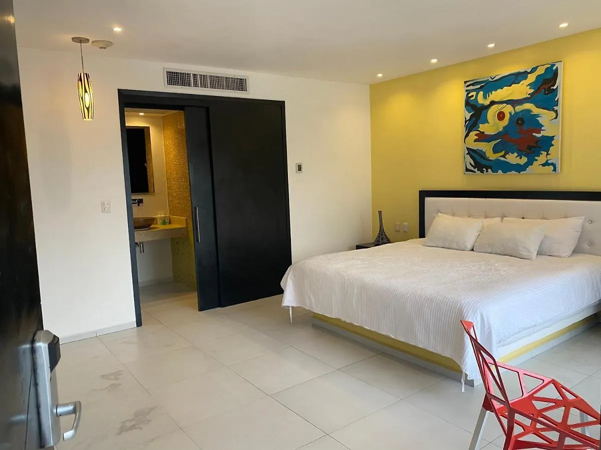 Cache Hostel & Hotel (Adults Only) Playa del Carmen 3*,