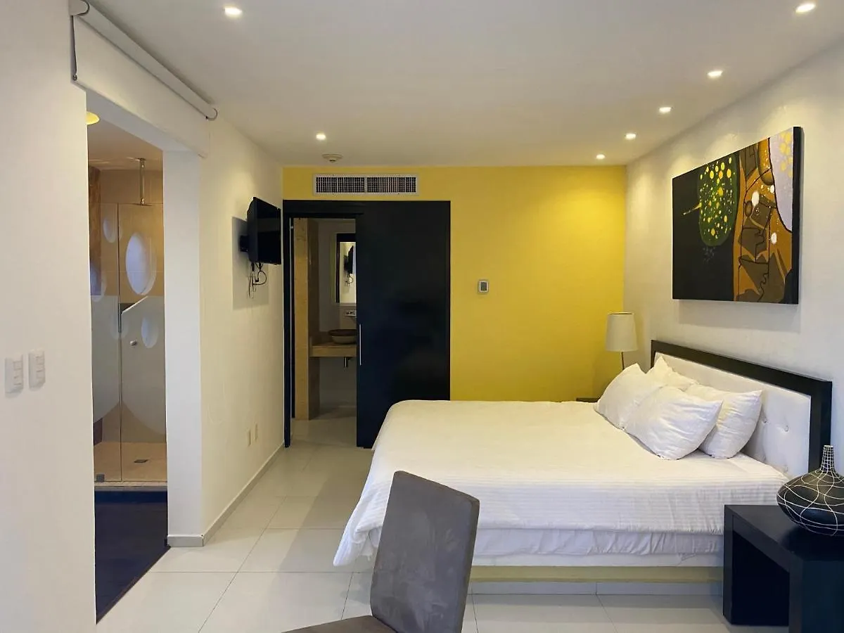 ***  Cache Hostel & Hotel (Adults Only) Playa del Carmen México