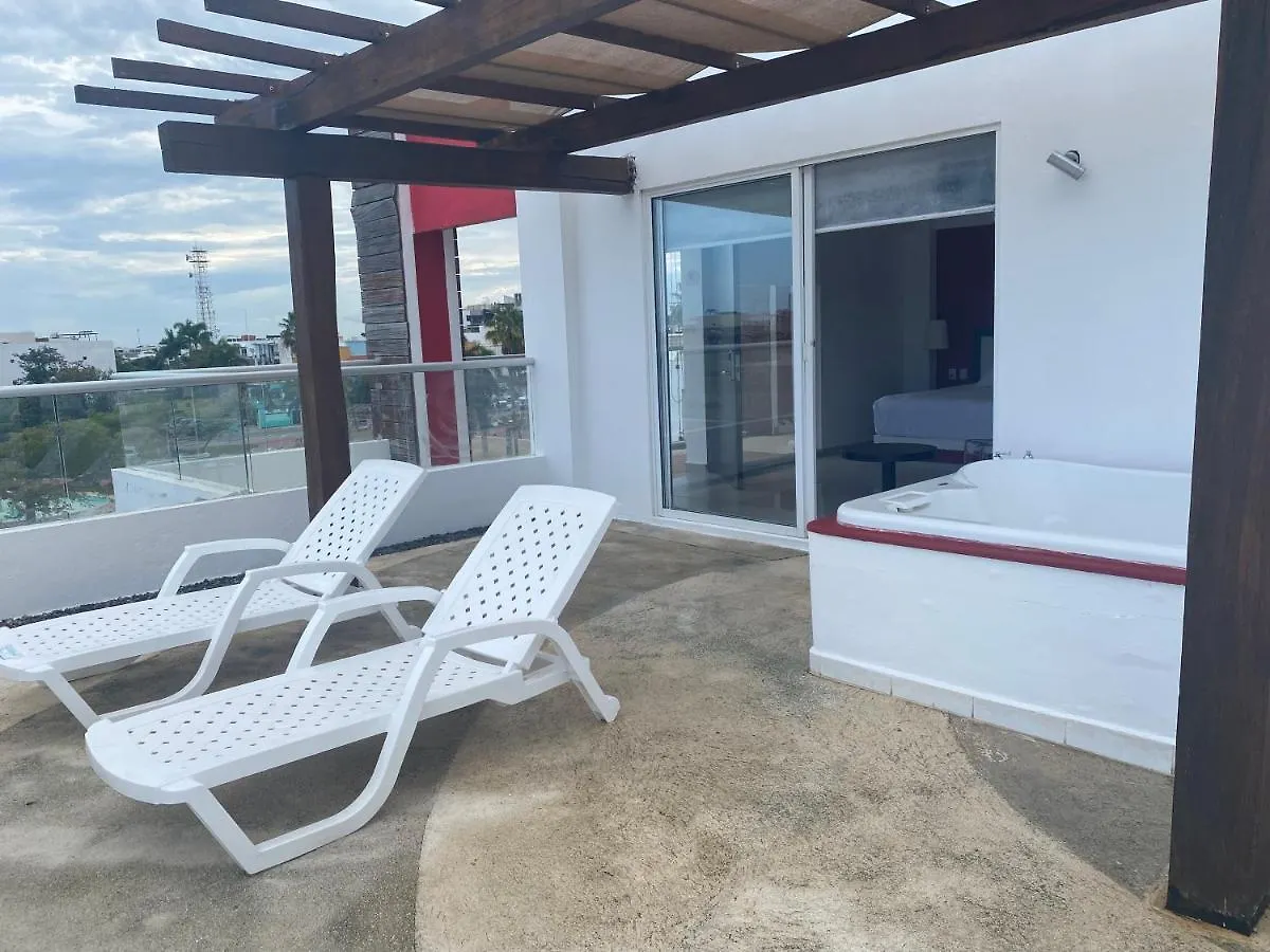 Cache Hostel&Hotel Playa del Carmen 3*,